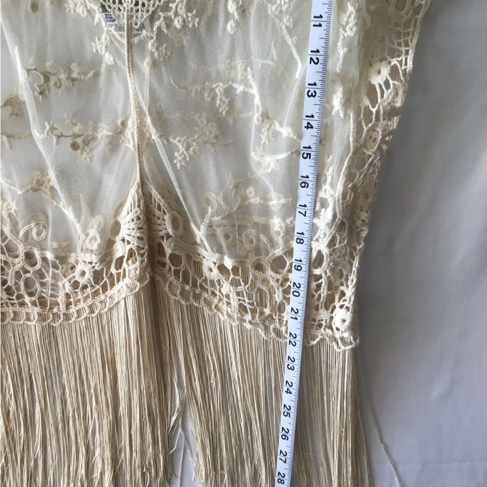 74 Iris Cream Lace Crochet Fringe Top with Camisole - Picture 4 of 7